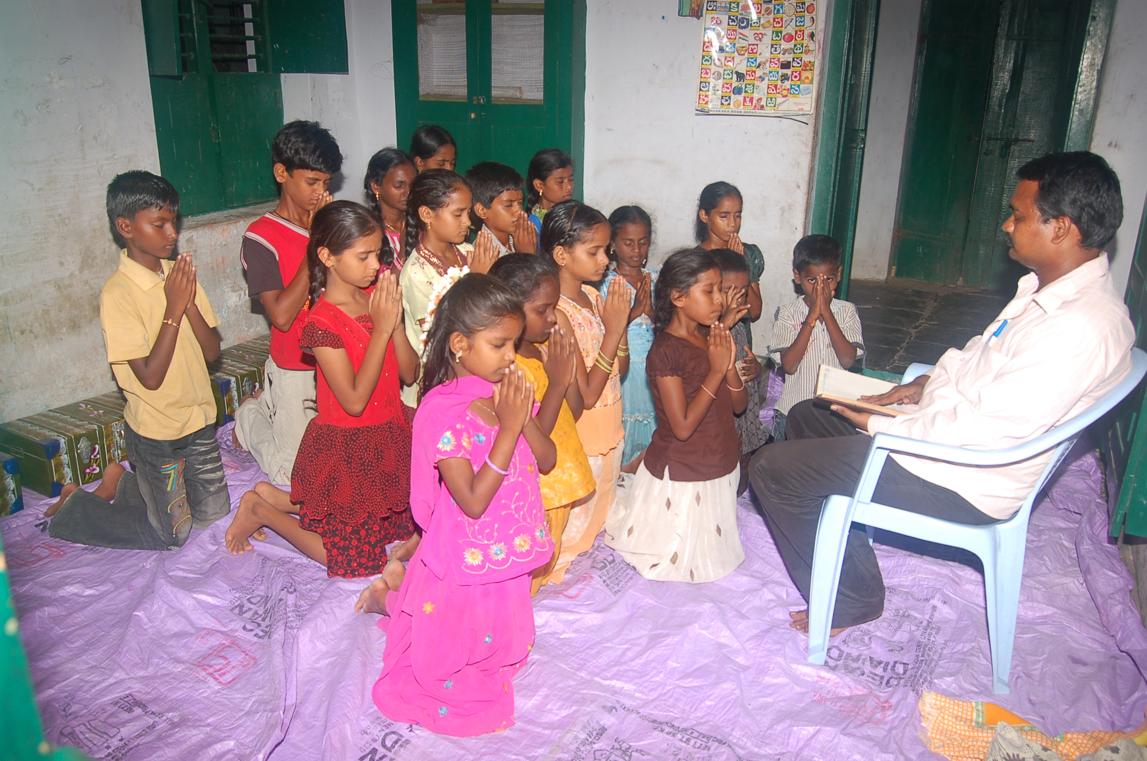  - Pastor K. Syam Sundar children praying and devotion time